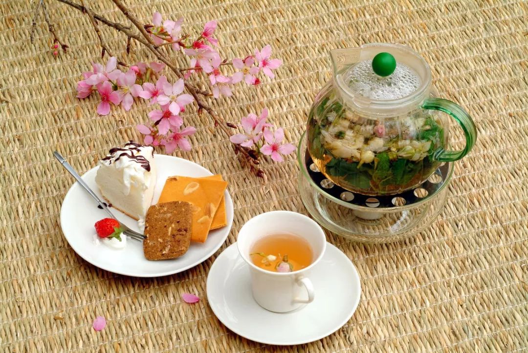 中吉號(hào)茶堂：秋分已至，普洱茶搭配什么茶點(diǎn)最享受？